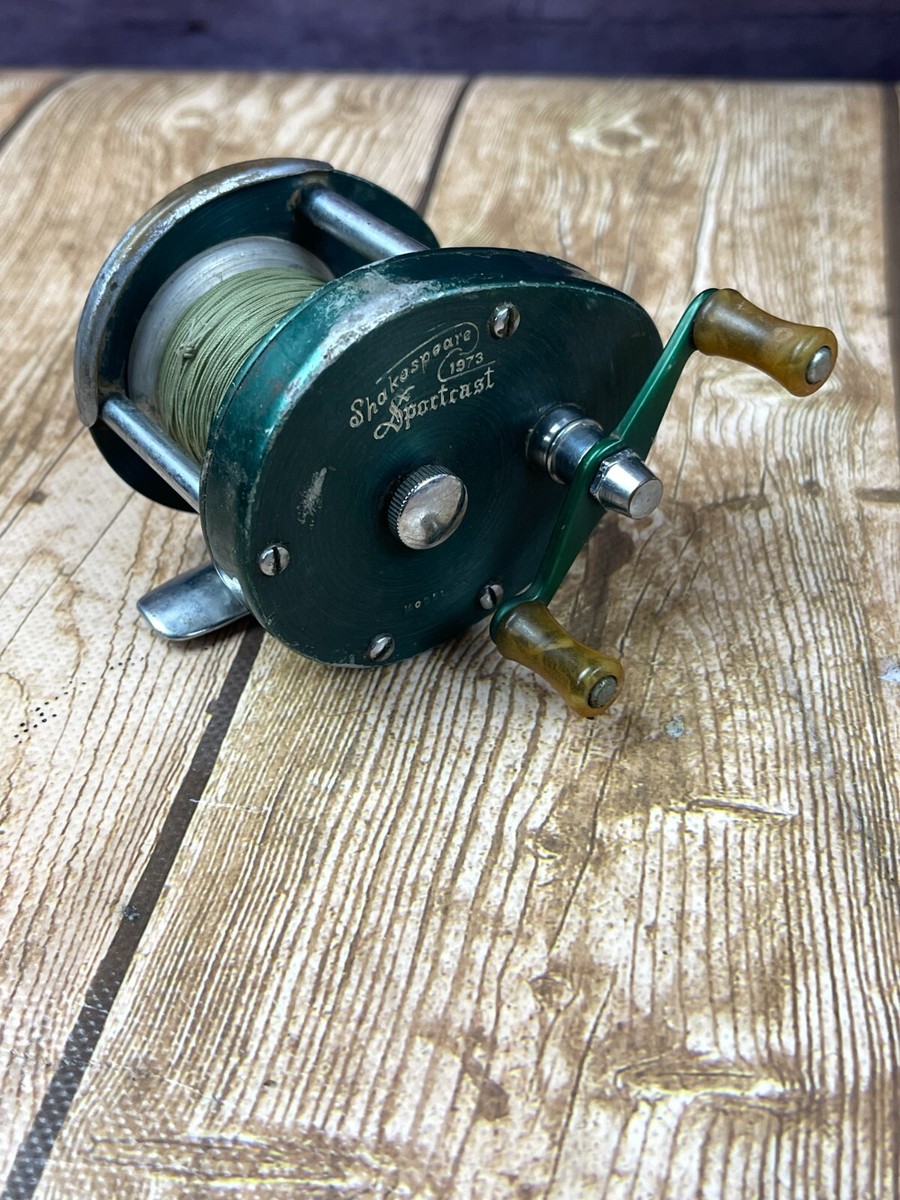 リール Shakespeare 1973 Sportcast MODEL FK Vintage Shakespeare Sportcast Direct Drive Model FK 1973D