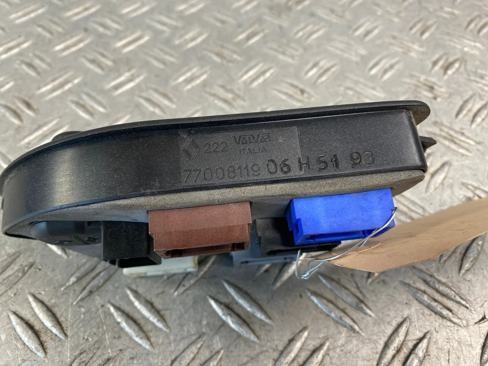 57725 Interruptor elevalunas delantero izquierdo RENAULT Safrane I (B54) 7700811906 Foto 3 de 3