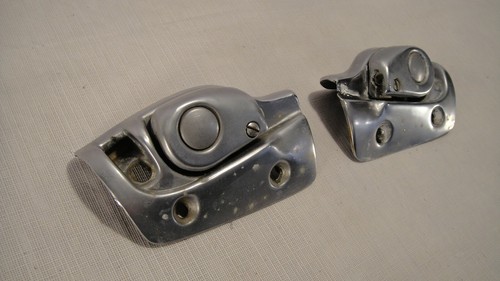 1968 OLDSMOBILE DELMONT 88 CONVERTIBLE TOP LATCH SUNVISOR HINGE SET - 2 PC - Picture 3 of 7