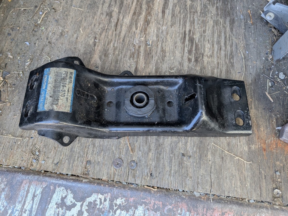 89-91 Mazda Rx7 FC Fc3s Manual TRANSMISSION MOUNT MEMBER fc18-39