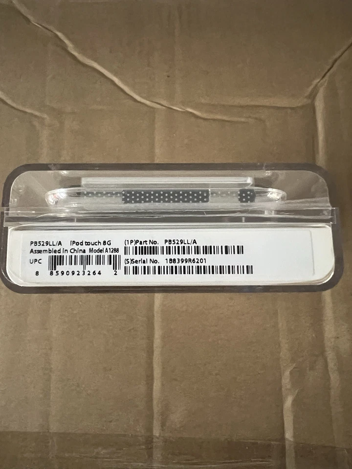 Vintage Silver Apple iPod Touch 2nd Generation 8GB A1288 (Sealed) - Image 4 of 4