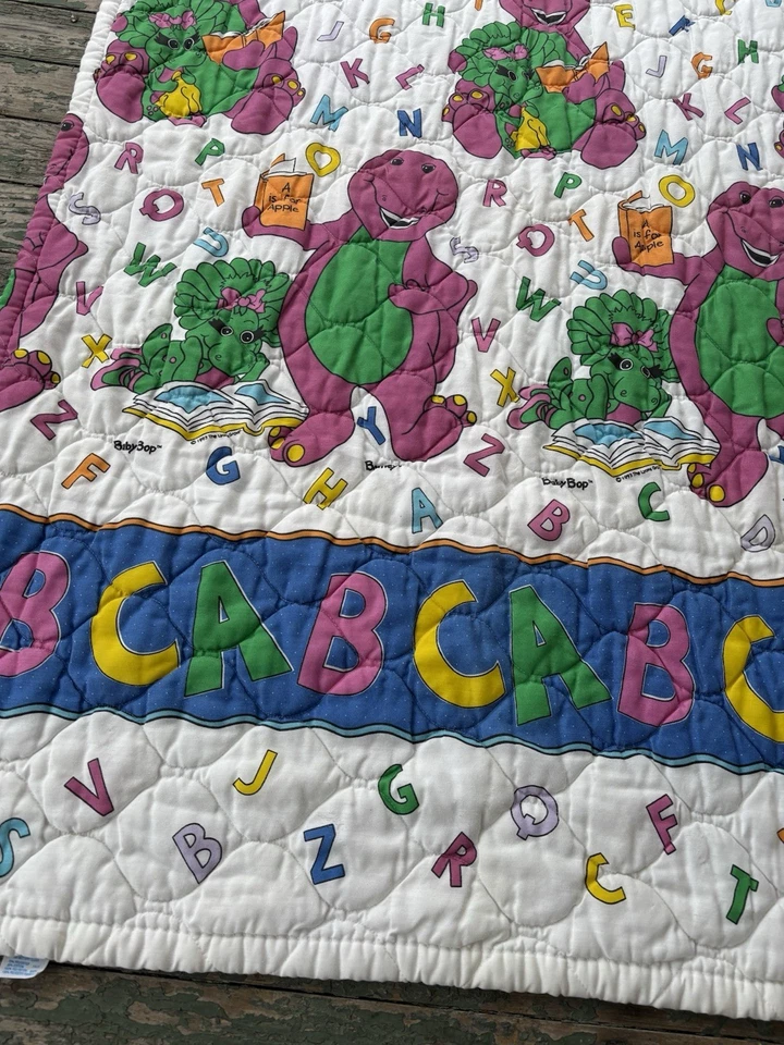 Vintage Barney ABC Blanket the Lyons Group 1993 USA Toddler Bed Crib Quilt READ - Image 2 of 4