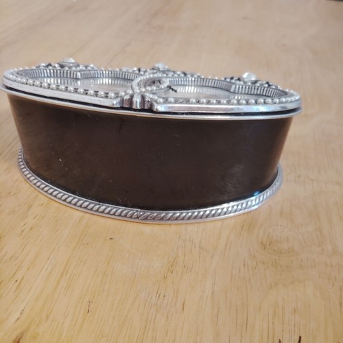 Brighton Silver Plated Double Heart Frame Wedding Jewelry Box - Picture 9 of 9