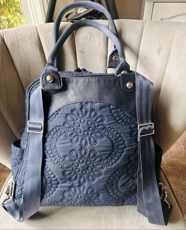 Mochila Tote Conversível Petúnia Pickle Bottom • Azul Marinho • Rara • Impecável! - Imagem 3 de 4