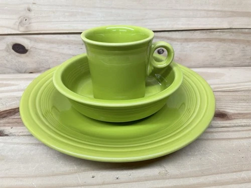 Homer Laughlin Co FIESTA Fiestaware 3 Piece Place Setting LEMONGRASS