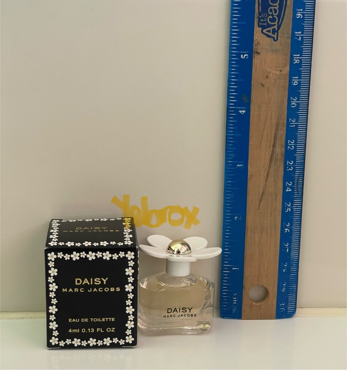 2pc Marc Jacobs Daisy EDT MINI Splash 4ml & Perfumed Body Lotion