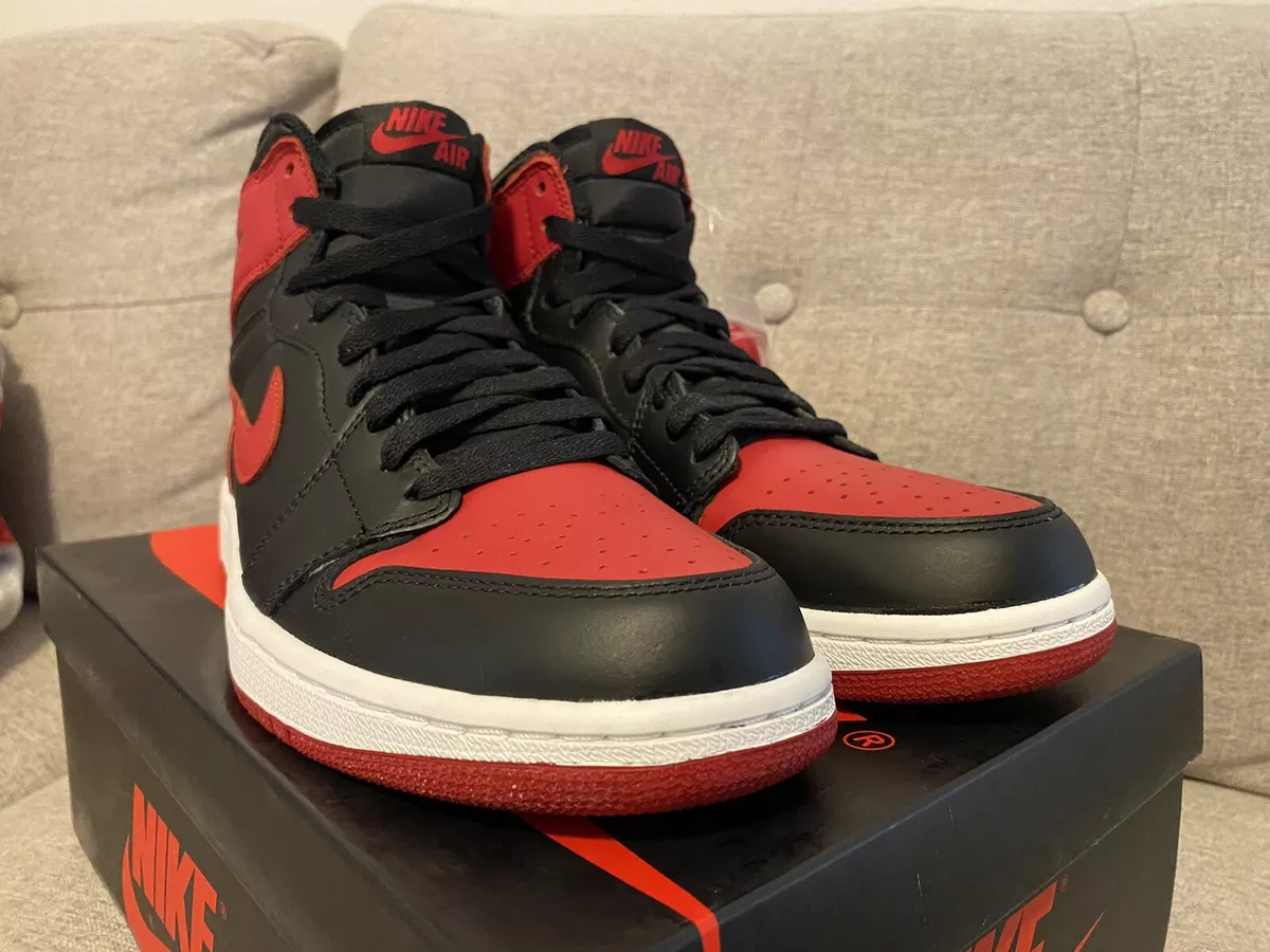 Air Jordan 1 Retro High OG High ‘Bred’ 2013 (Size 8.5 Brand New)