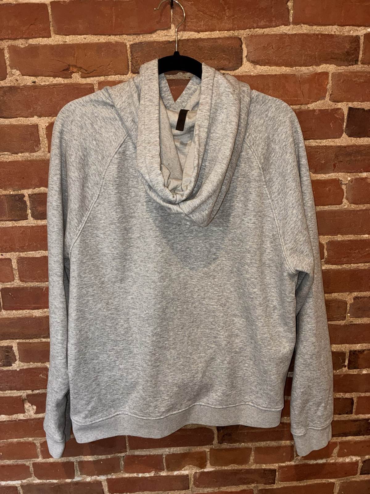 Fabletics Men's Gray Pullover Athletic Hoodie Log… - image 13