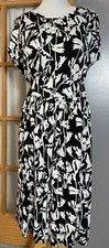 Serra Floral Midi Dress Sz L Black White Padded Bust Stretch Boho Career Party