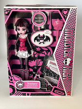2024 Monster High Draculaura Boo-riginal Creeproduction Fashion Doll NIB