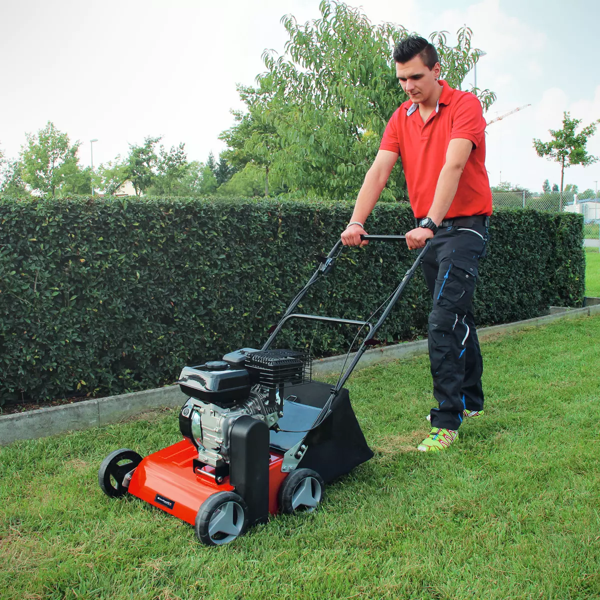 Einhell Lawn Rake To Dethatch Lawns Petrol Scarifier 4.2Kw 4