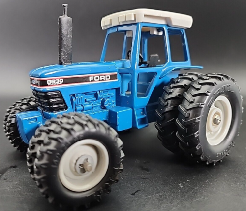 Ertl Ford 8630 4WD Farm Tractor 1/32 Diecast Metal Toy Tractor Blue Duel Wheels - Picture 5 of 11