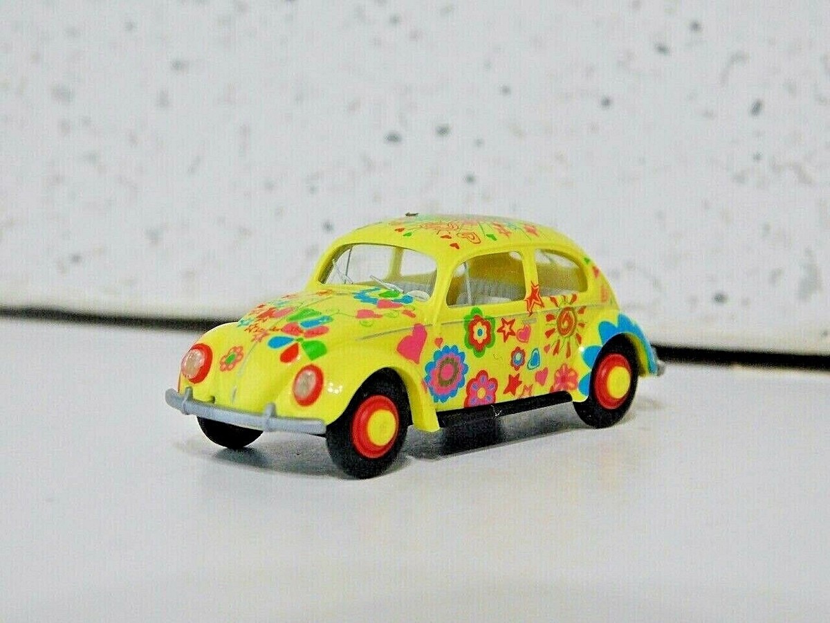 Busch 52963 1/87 Volkswagen Split Window Beetle Hippie Love Busch 52963 1/87 Volkswagen Split Window Beetle Hippie Love