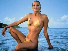 BEAUTIFUL BO DEREK 8X10 Photo