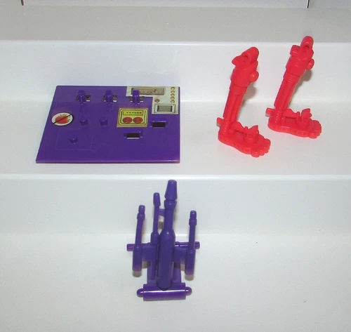 Vintage TMNT Ninja Turtles 1990 Technodrome Parts Lot Laser Gun Feet Weapon Rack