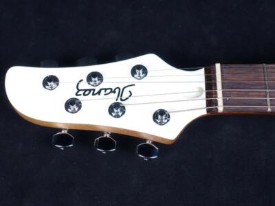 Electric Guitar Ibanez ICHI00 Vintage White Made in Indonesia S/N