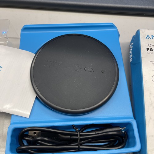 Anker 10W Max Wireless Fast-Charging Pad - Picture 5 of 7