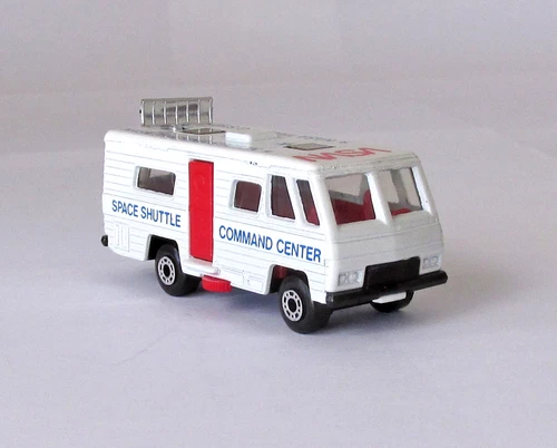 Vintage Lesney Matchbox Superfast 54 Winnebago NASA Tracking Vehicle N MINT 1982