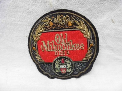 OLD MILWAUKEE BEER PATCH/PIN~3 7/8 '' DIA.