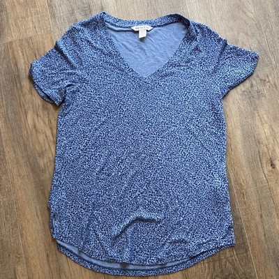Athleta Blue Micro Cheetah Scoop V-Neck Short Sleeve Breezy Tee Top Size Medium