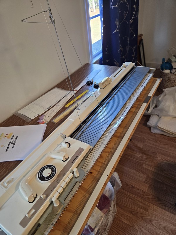 Knitking Bulky KH 260 With Punchcards