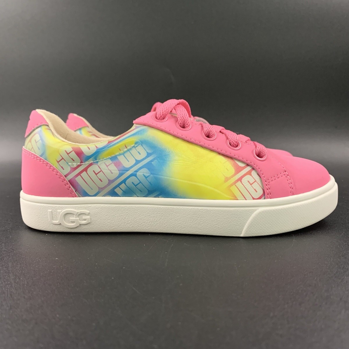 UGG KIDS ZILO CHROMATIC SNEAKER SHOES SIZE 13K PINK LACE UP LOGO