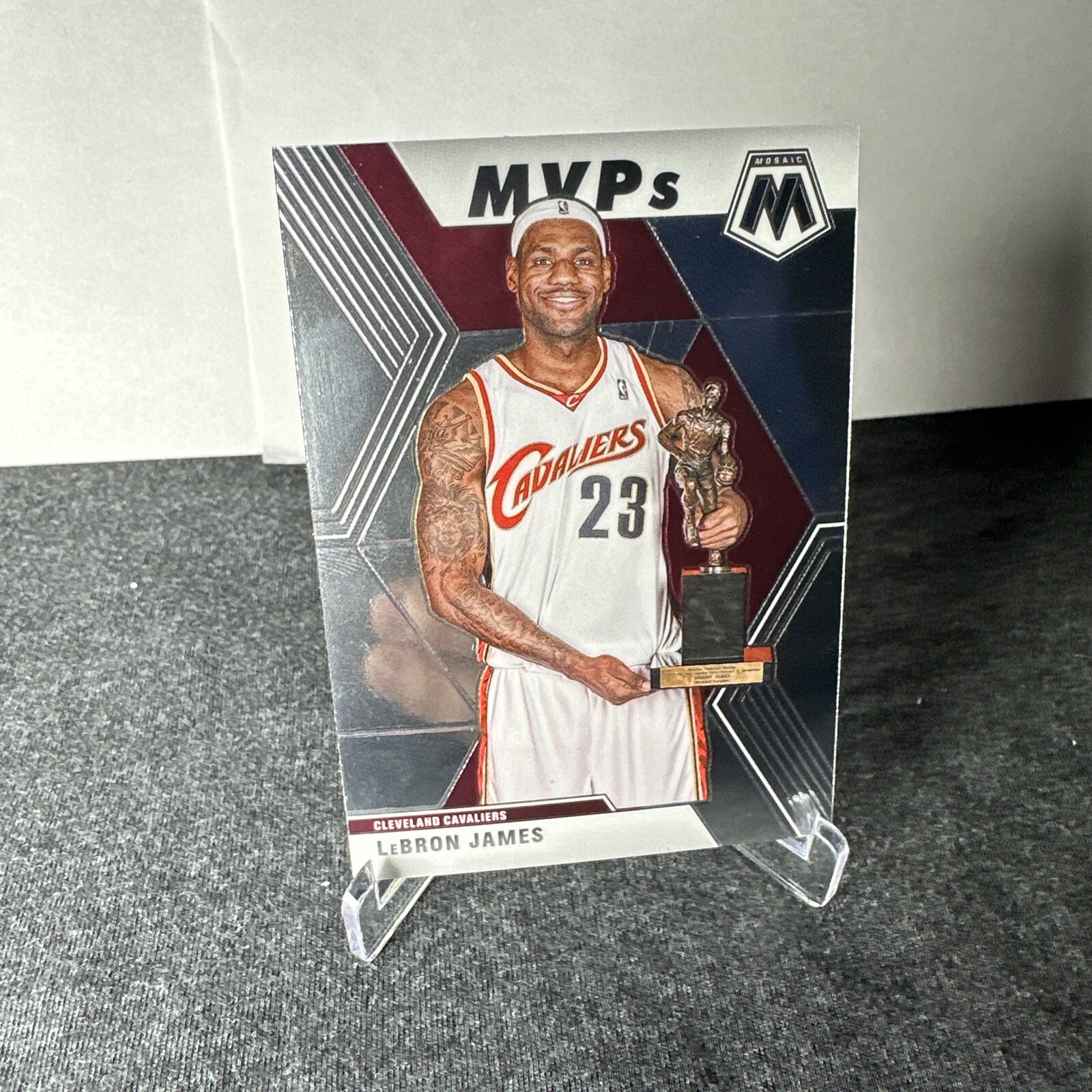 2019-20 Panini Mosaic - MVPs Silver Prizm #298 LeBron James