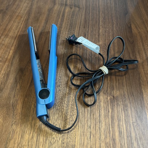 Revlon Titanium Hair Straightener/ Straightening Iron - Picture 3 of 4