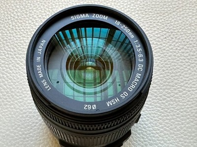 Sigma 18-250mm F3.5-6.3 DC MACRO OS HSM OPTICAL STABILIZER JAPAN
