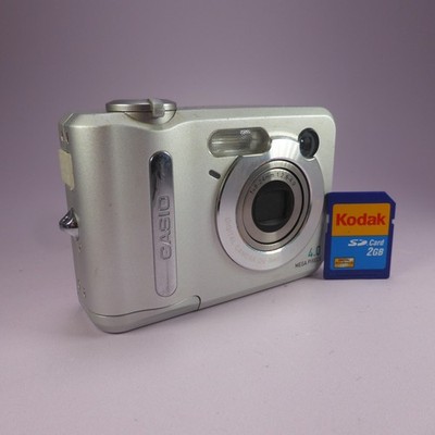Casio Digital Camera QV-R40 4.0MP Silver Tested