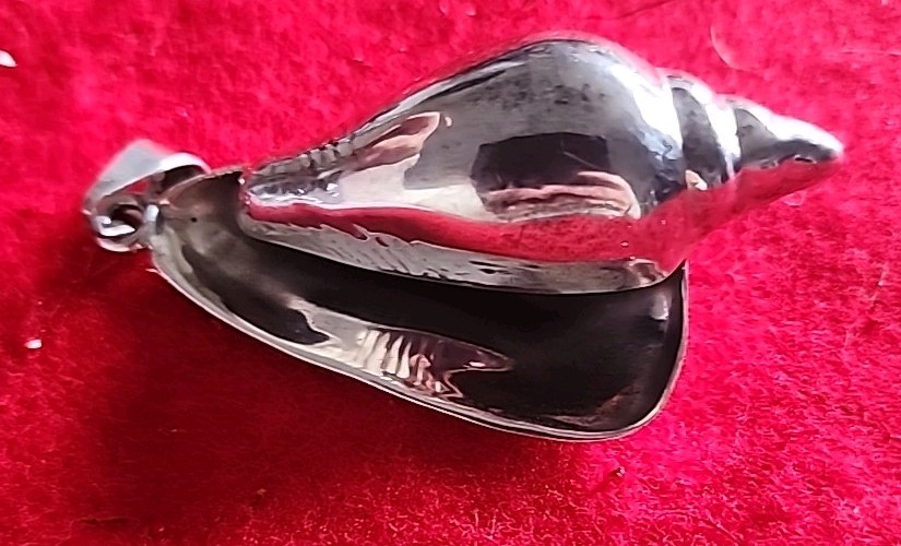 925 Solid Sterling Large  Conch Shell Pendant Nic… - image 5