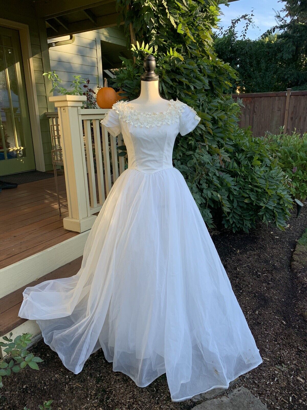 Vintage Emma Domb Wedding Dress - image 1