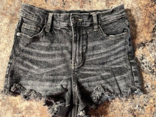 KENDALL KYLIE- BLACK THE DRIFTER HIGH RISE CUT OFF JEAN SHORT sz 3/26 p9