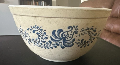 Pyrex Vintage Retro Homestead Blue Beige 402 Mixing Nesting Bowl 1.5 Qt