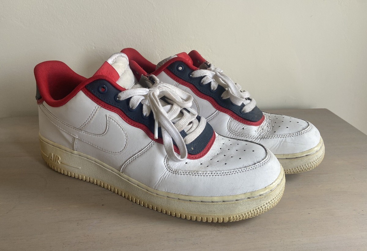 NIKE★AIR FORCE 1 '07 LV8★25-31cm★愛され続けている靴 セール30%OFF】NIKE SU25 NIKE AIR FORCE 1 '07 LV8 ホワイト