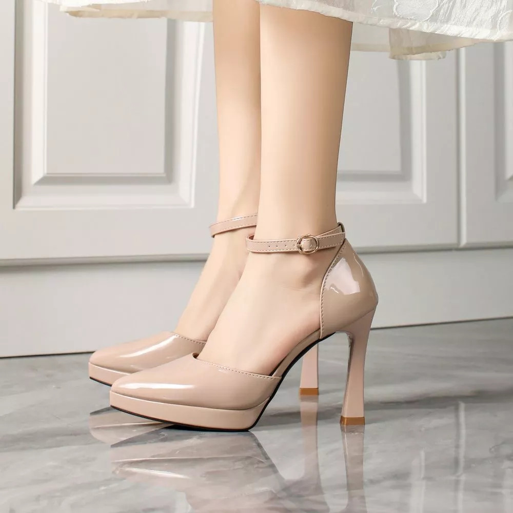 Zapatos de Salón Beis Brillante Con Cinturón Plataforma 3CM Talón 10 CM