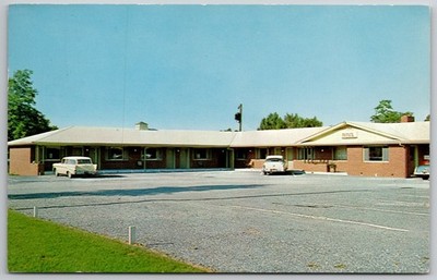 Vintage Bond's Motel Winchester VA Postcard 1963 Chrome