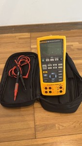 Fluke 726 Precision Multifunction Process Calibrator