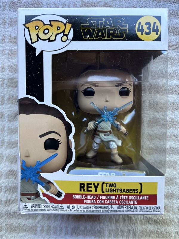 Funko Pop! Vinyl: Star Wars - Rey (Two Lightsabers) #434