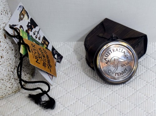 "Timeless Nautical Elegance: Vintage Brass Maritime Compass with Leather Cover" - Picture 11 of 12