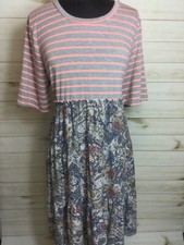 Plus Size 3XL Tiered Skirt Dress Gray Floral Short Sleeved NWOT