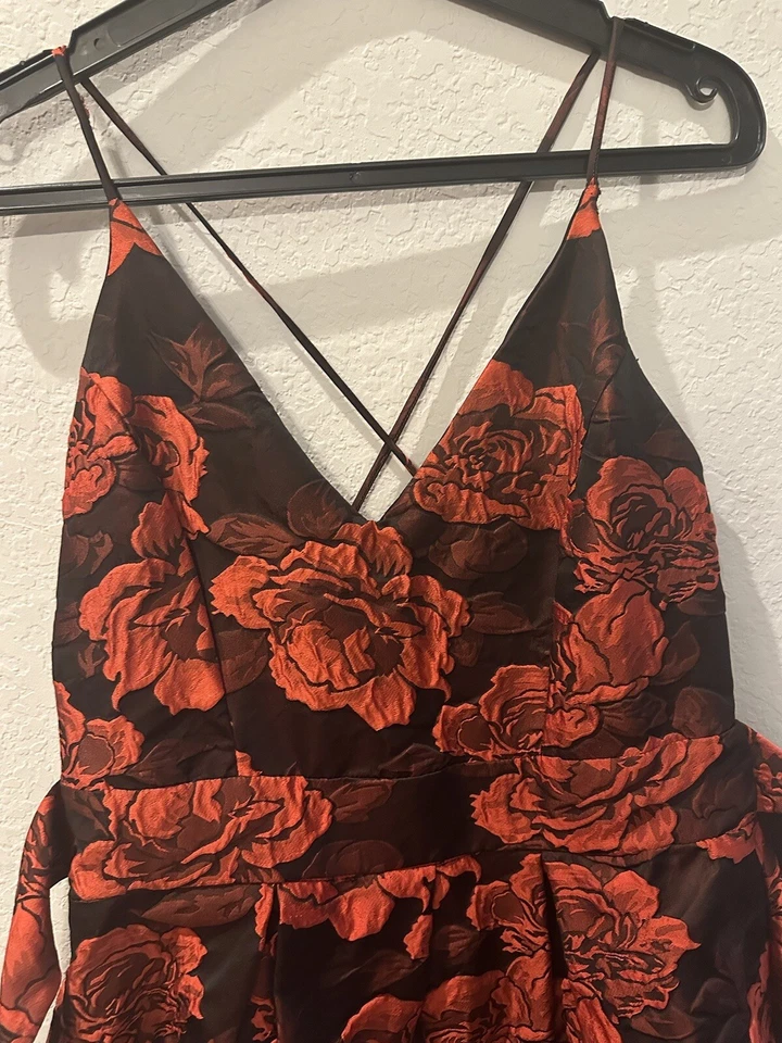 Vestido A’ Gaci Para Mujer Alto Bajo Juniors Talla M Rojo Negro Recorte-Espalda Ajuste y Acampanado M Foto 3 de 4