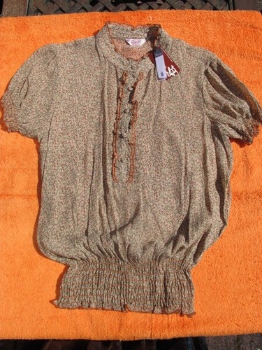 Penguin blouse top 100% SILK pretty ditsy flower print new frill Medium bnwt - Picture 2 of 5