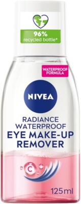 NIVEA wasserfester Augen Make Up Entferner Radiance 125ml, mit Vitamin C, gratis  