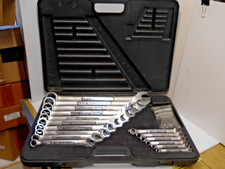Vintage Craftsman 26pc Sae Combination Wrench Set 944127 V Series Midget Case Vintage Craftsman 26pc Sae Combination Wrench Set 944127 V Series Midget Case