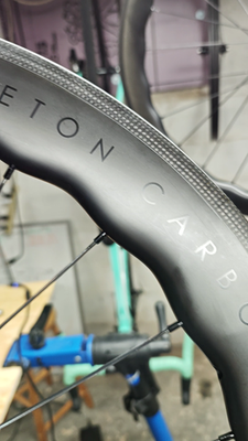 Princeton CarbonWorks Wake 6560 Strada Carbon Tubeless Rim Brake