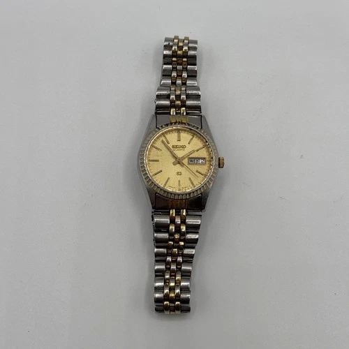 Vintage Ladies Seiko SQ 3Y03-0169 Two Tone Watch - Day/Date - Untested