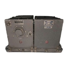 US Army Signal Corps R-445/ARN-30 28V Aircraft VHF Radio & Converter with Dynamo