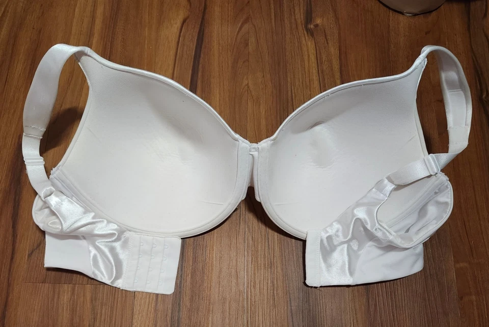 Vanity Fair Underwire Bra 40DD White Lined Satin Trim Adjustable Straps 76338 - Image 4 of 4