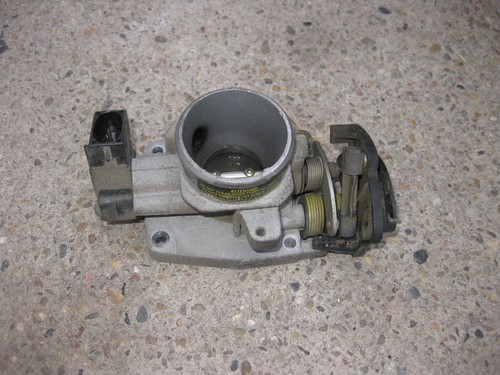 Ford Fiesta 4 JAS/JBS (96-99) : Drosselklappe